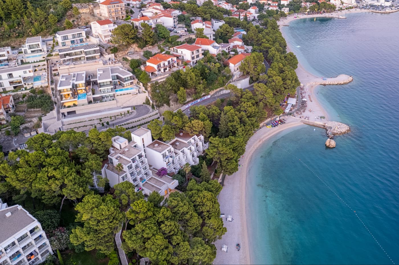 Luksuzna vila s bazenom, 70 m od mora, Brela